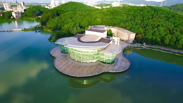 湖北师范大学