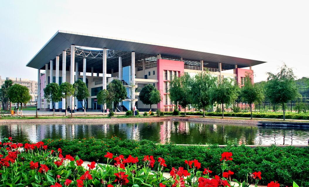 江西财经大学